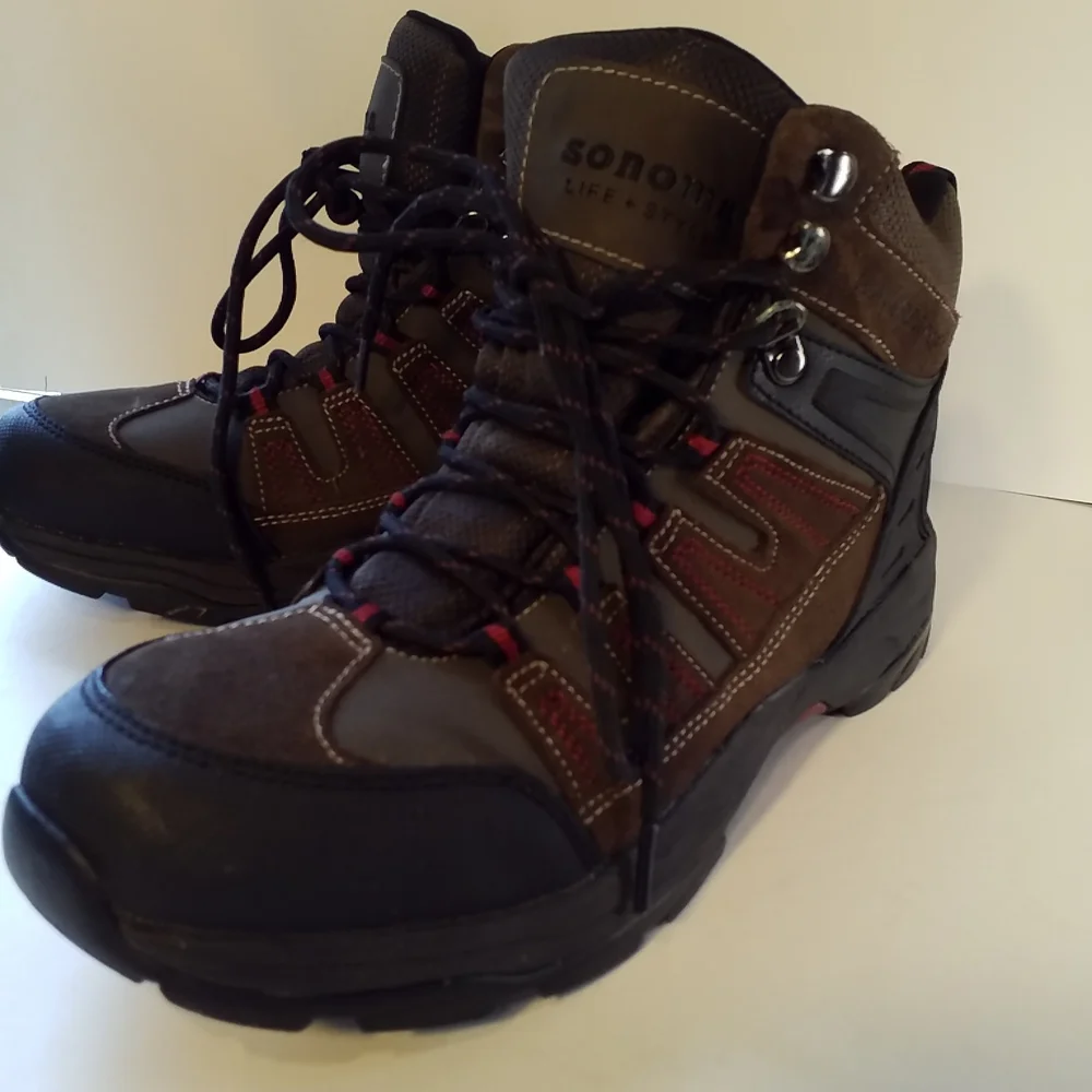 SONOMA BOOTS MEN 10 MED BROWN NWOT Hiking work
